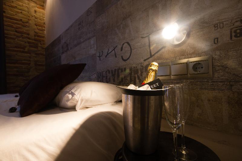Sweet Otel Valence Extérieur photo